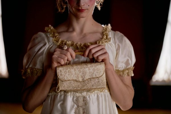 Comment organiser une soirée à thème médiéval avec des activités interactives?